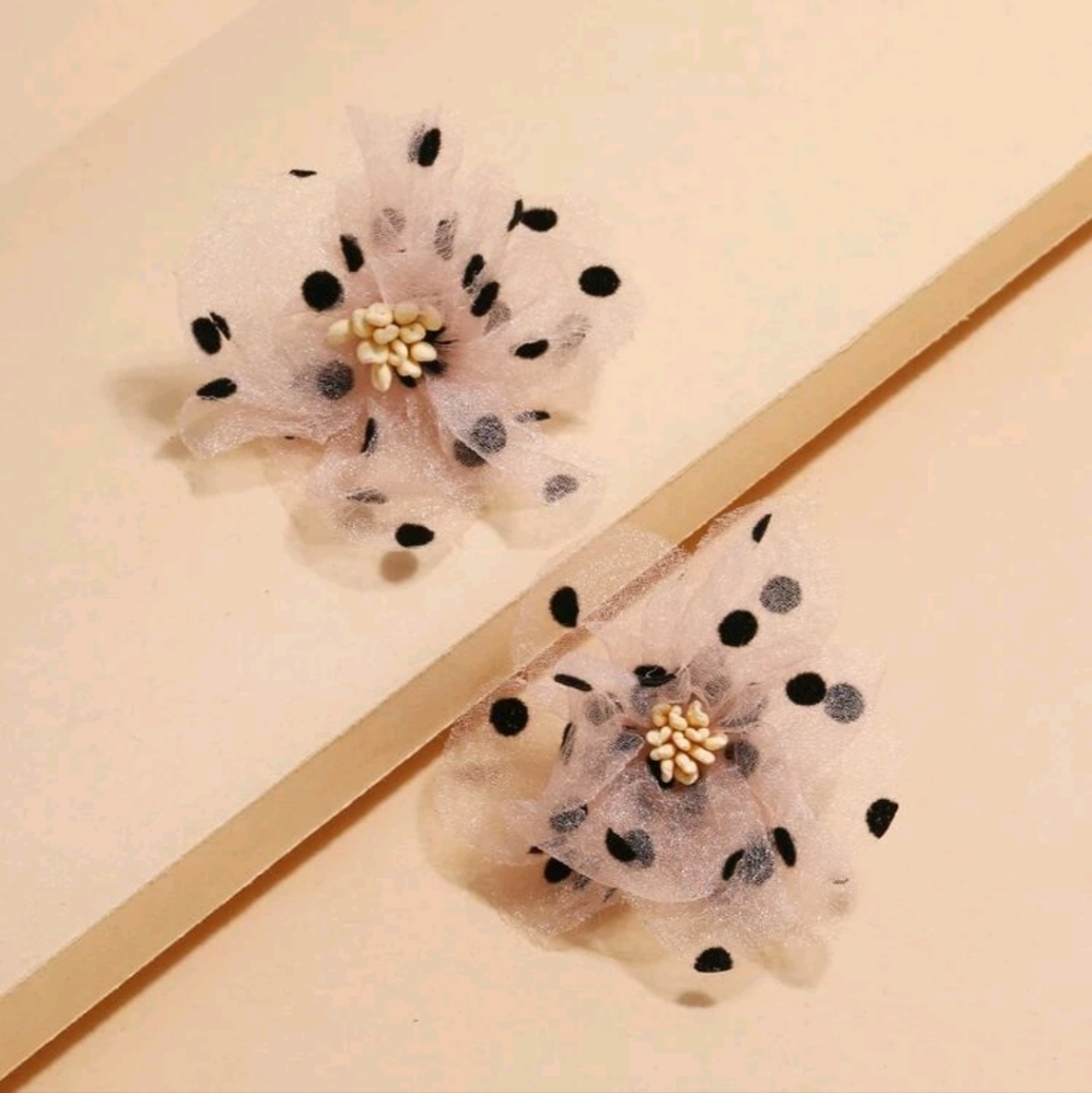 🍉5 for $25* Polka Dot Mesh Flower Earrings